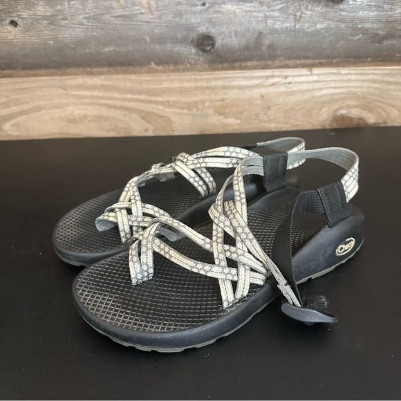 Chaco ZX2 Gray Wht Geometric Strappy Sandals Hiking Sport Adjustable ZX/2 Size 9 - Picture 1 of 9